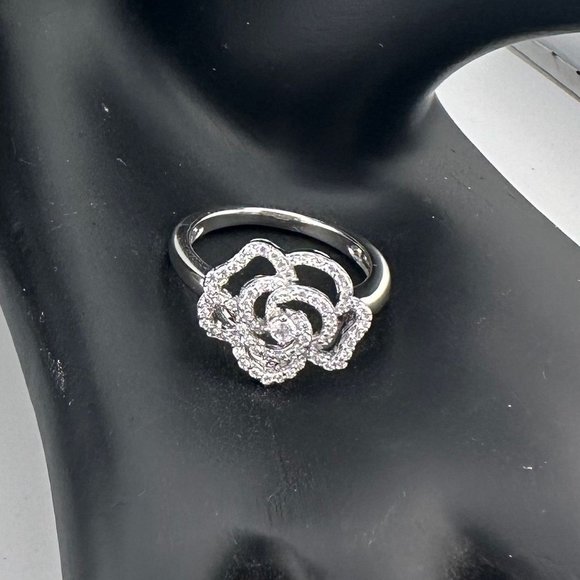 Shining White Sapphire Ring and Pendant Set - Sterling Silver with 18" Chain - Picture 6 of 14